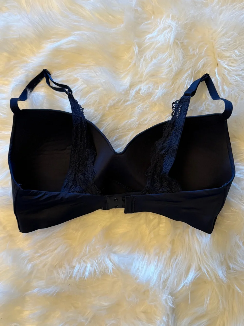 Soma Wireless Enbliss Luxe Smooth Contour Bra with Lace Straps Sz-36C.    GG18‎